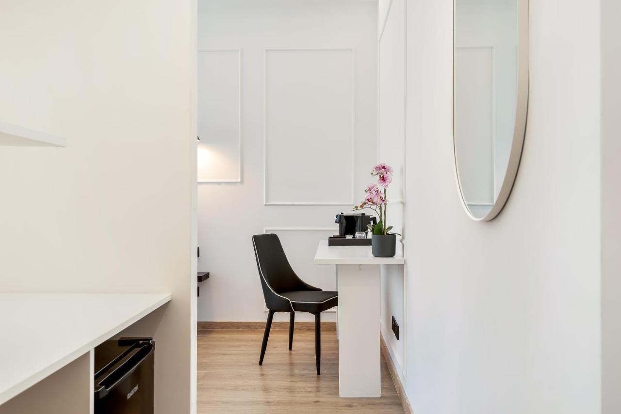 Nelli Rooms Via Veneto La Spezia Phòng bức ảnh